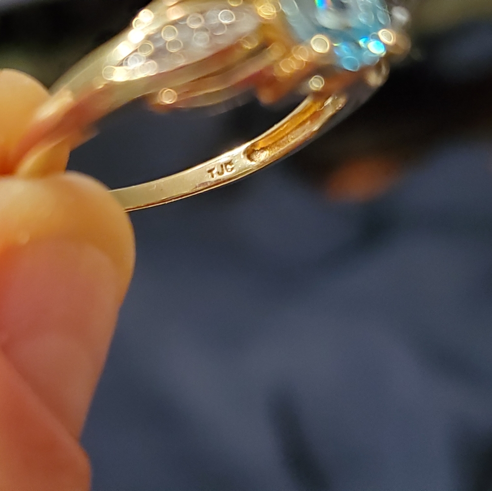 Blue Topaz Ring - Picture 6 of 11